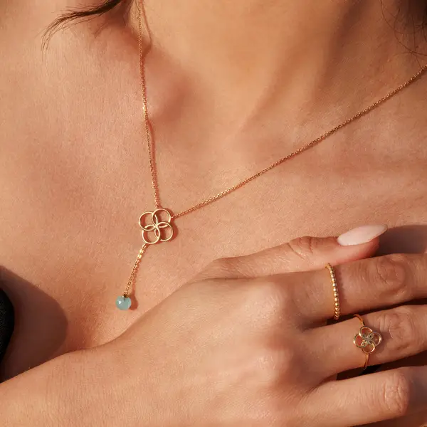 Leaf Jewelry Halskette Clover Charm, Aqua Chalzedon, 18 K Rosegold vergoldet Kostenloser Versand