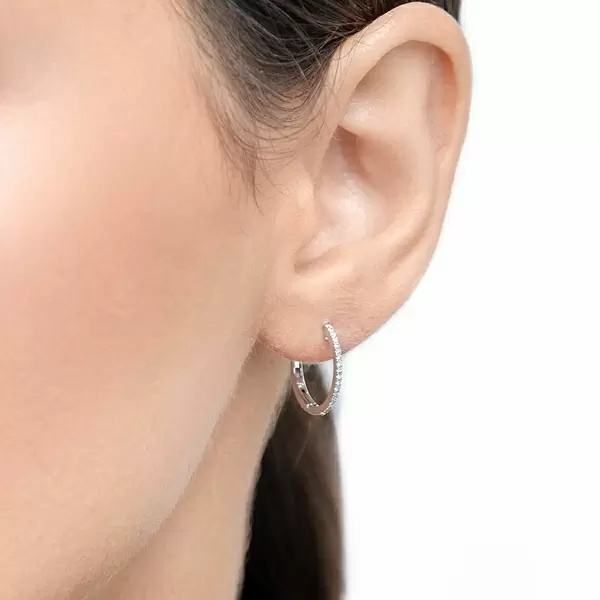 Leaf Jewelry Creole Circle S mit Diamanten, 15mm, 18 K Weißgold Nur für heute
