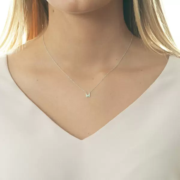 Leaf Jewelry Halskette Letter "M", 14 K Weißgold mit Diamanten Begrenzte Freigabe