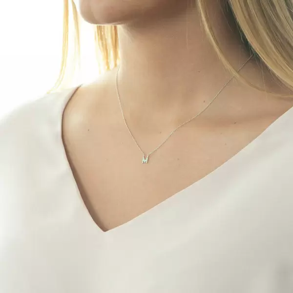 Leaf Jewelry Halskette Letter "M", 14 K Weißgold mit Diamanten Begrenzte Freigabe