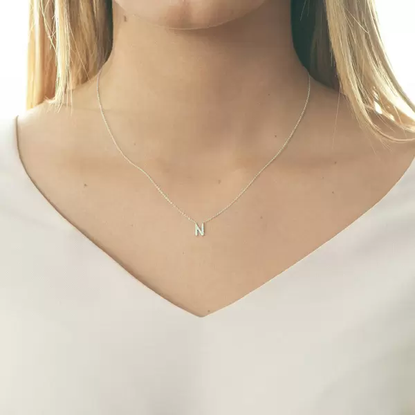 Leaf Jewelry Halskette Letter "N", 14 K Weißgold mit Diamanten Letzter Tag