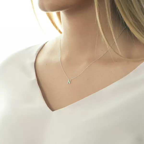 Leaf Jewelry Halskette Letter "N", 14 K Weißgold mit Diamanten Letzter Tag