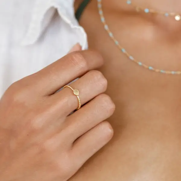 Leaf Jewelry Ring Twist mit Plättchen, 18 K Gelbgold vergoldet, Größe 50 Blitzverkäufe