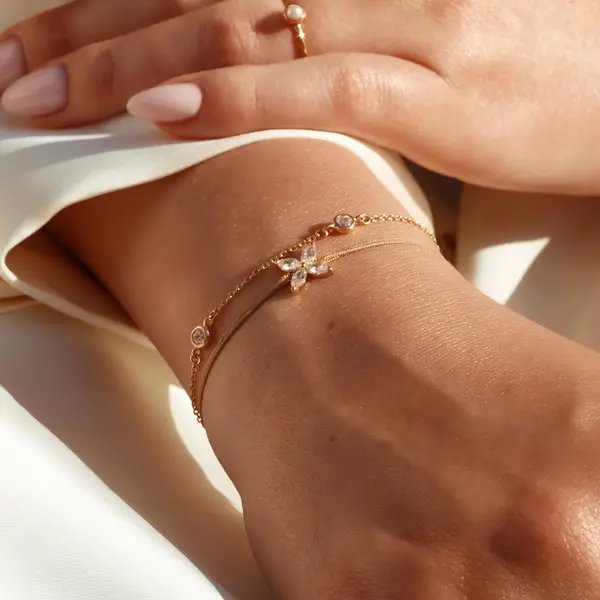 Leaf Jewelry Glücksbändchen Leaf Flower, 18 K Rosegold vergoldet, Beige Black Friday Preise