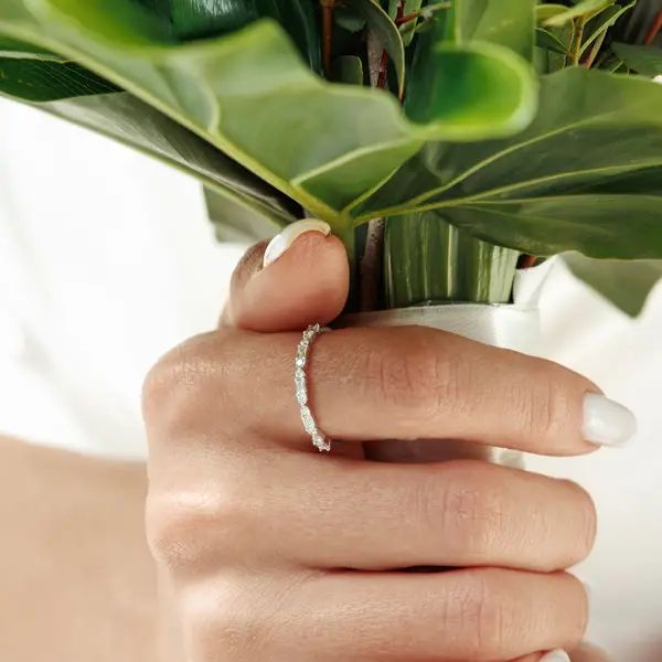 Leaf Jewelry Ring mit Baguette Diamanten, 14K Rosegold Im Verkauf