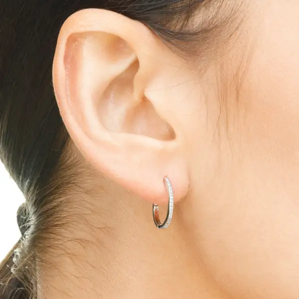 Leaf Jewelry Creole Oval S mit Diamanten, 18 Weißgold Super Rabatt