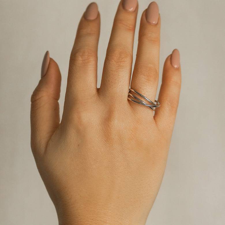 Nana Kay Curvey Glam Ring Vibrant Silber JETZT KAUFEN