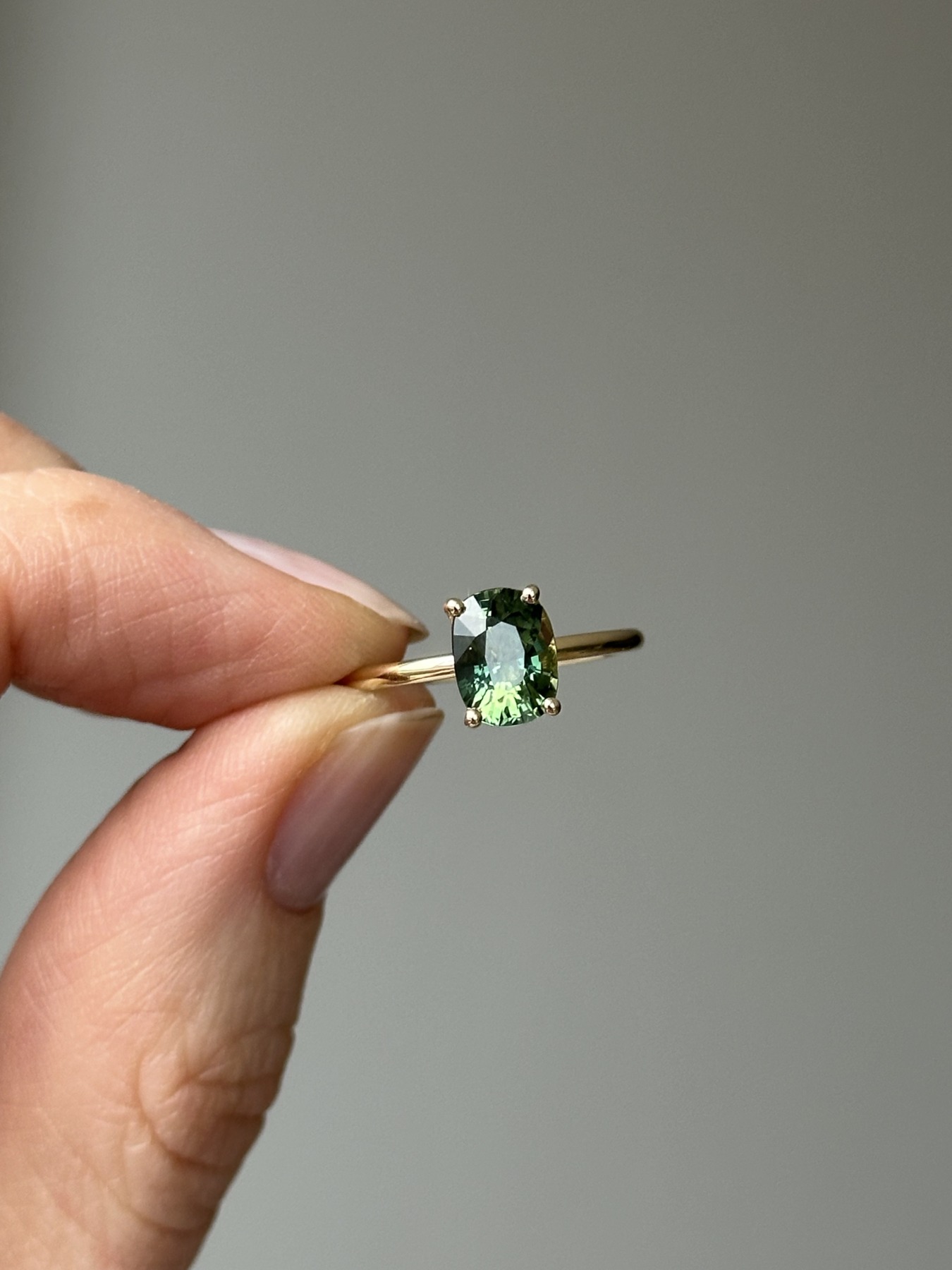 Nina Kastens Oval Green Sapphire Ring Letzte 3 Tage