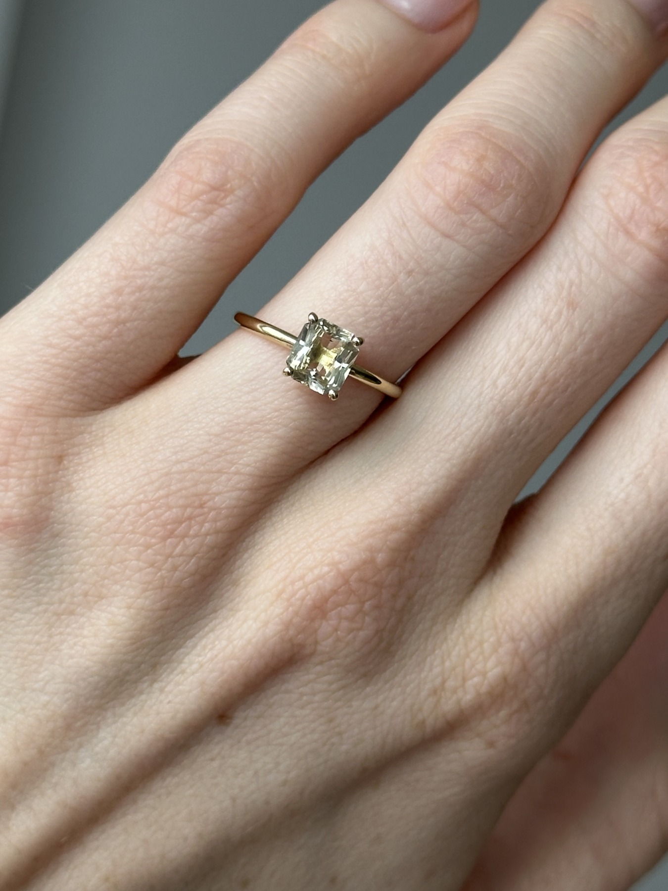 Nina Kastens Yellow Sapphire Ring JETZT KAUFEN