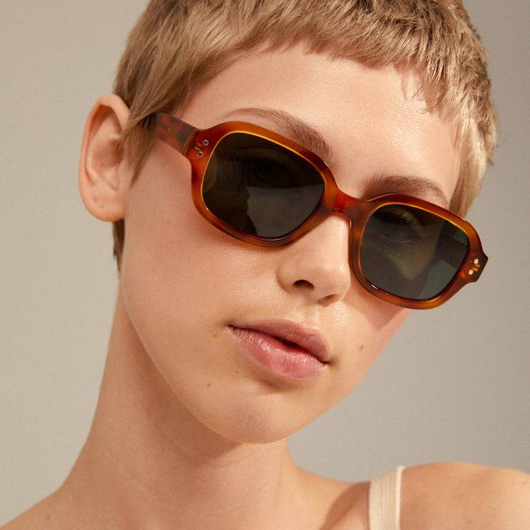 Pilgrim NELLA Recycelte Sonnenbrille Schildpatt-Braun/Gold Tägliche Deals
