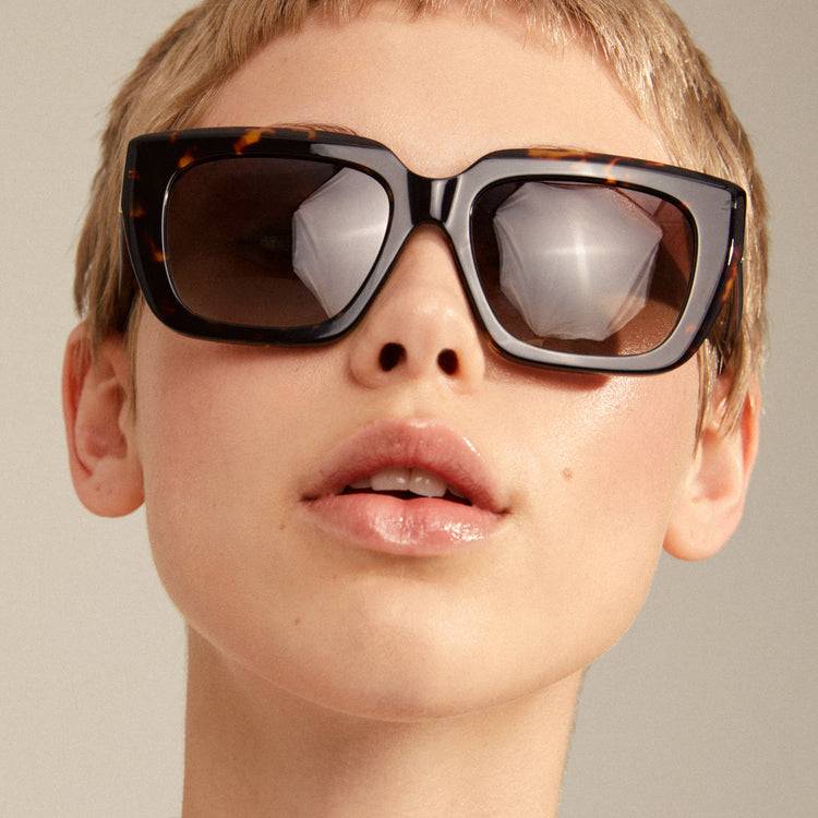 Pilgrim JOGLI Recycelte Sonnenbrille Schildpatt-Braun/Gold Wochenangebot