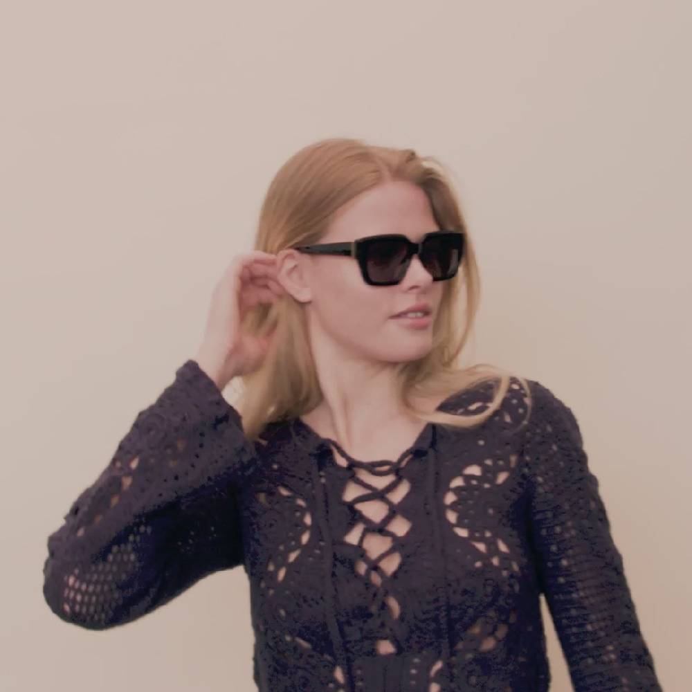 Pilgrim JOGLI Recycelte Sonnenbrille Schwarz/Gold Günstig kaufen