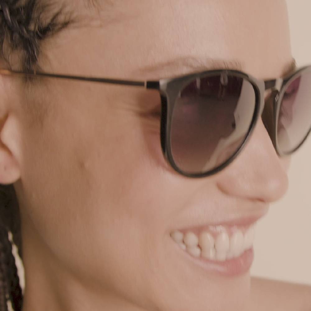Pilgrim VANILLE Sonnenbrille Schwarz/Gold Großer Ausverkauf
