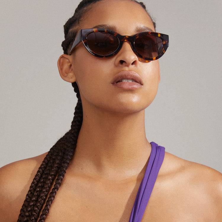 Pilgrim JUNA Cat-Eye-Sonnenbrille in braunem Schildpatt Lagerräumung