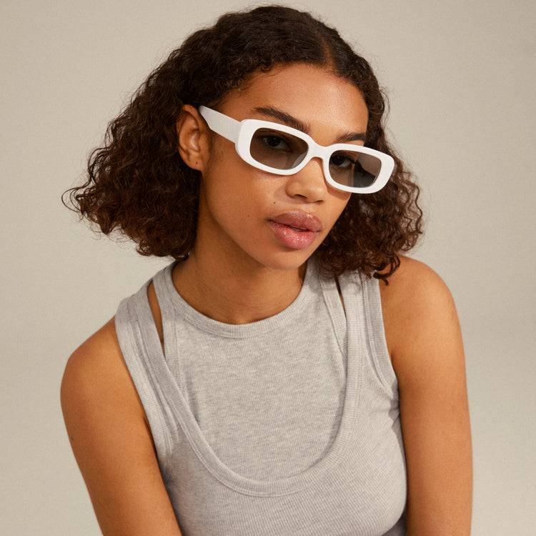 Pilgrim YANSEL Recycelte Sonnenbrille Weiß Neueste Mode