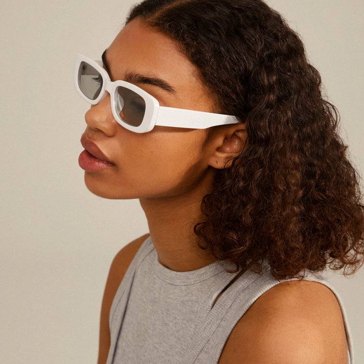 Pilgrim YANSEL Recycelte Sonnenbrille Weiß Neueste Mode