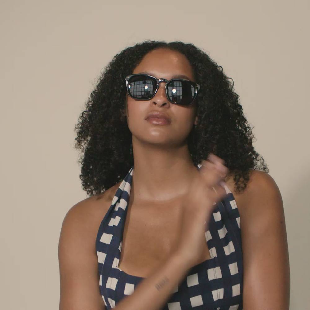Pilgrim ELETTRA recycelte ikonische Retro-Sonnenbrille schwarz Fabrikverkauf