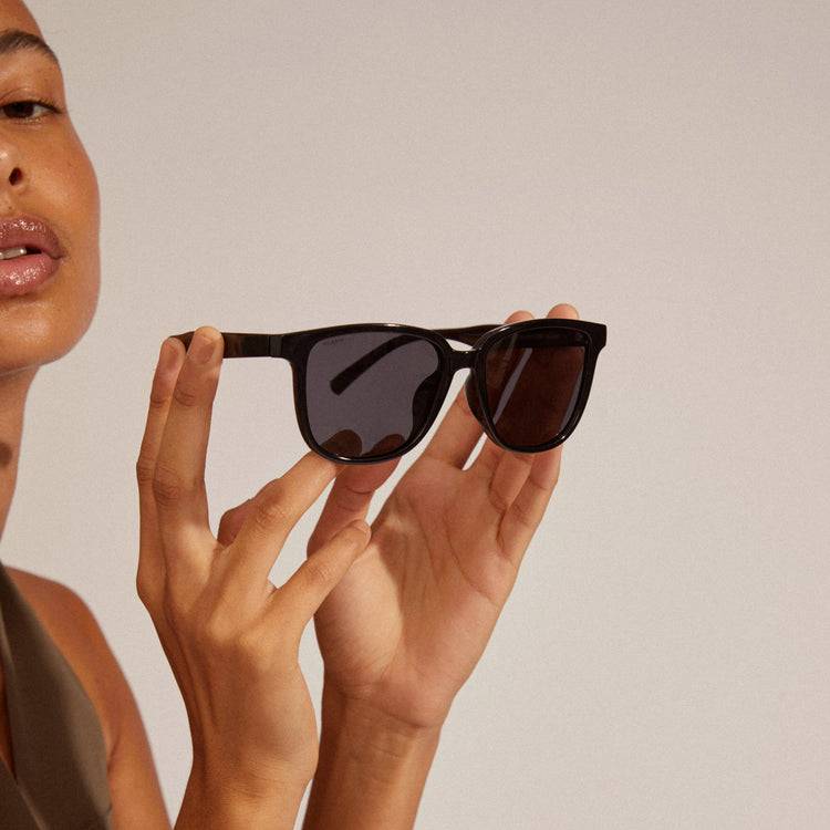 Pilgrim JAMILA recycelte Sonnenbrille schwarz Limitierter Zeitrabatt