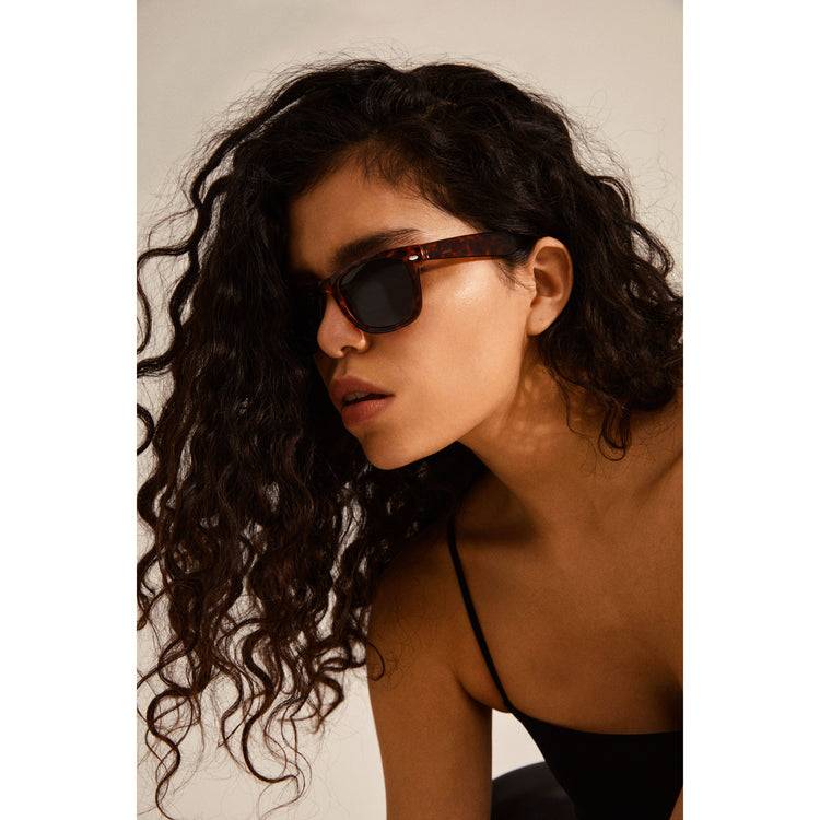 Pilgrim REESE Sonnenbrille im Retro-Stil, Schildpatt braun Fabrikpreis