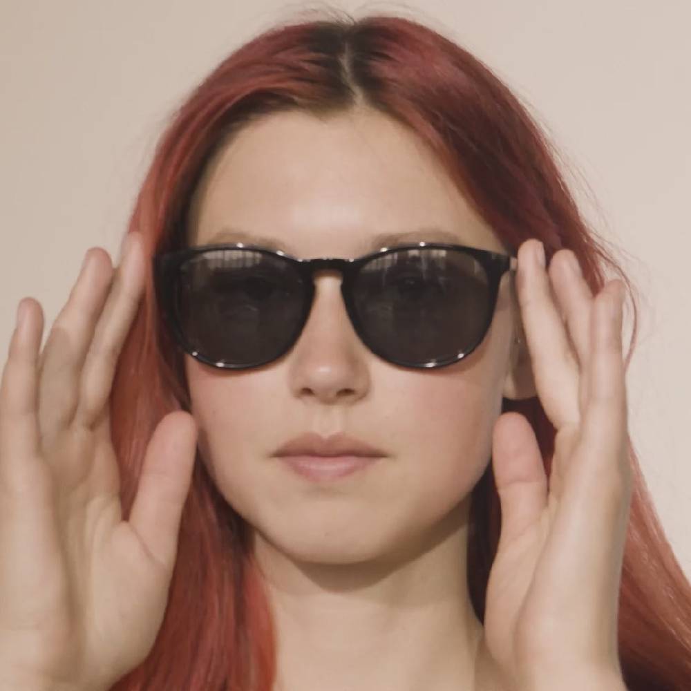 Pilgrim CAMILLA recycelte klassische Sonnenbrille schwarz Sonderangebot