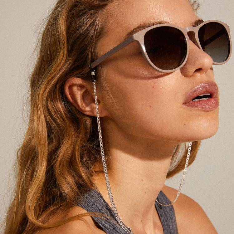 Pilgrim CAMILLA recycelte klassische Sonnenbrille hellbraun VIP-Rabatte