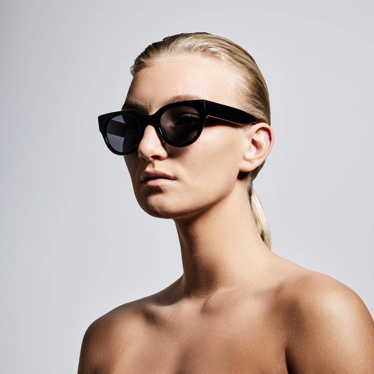 Pilgrim MALI oversized Acetat Sonnenbrille, schwarz Letzte 3 Tage