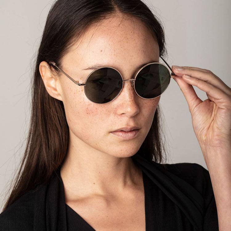 Pilgrim POLLY Sonnenbrille, Grau/Silber Bis zu 65% Rabatt