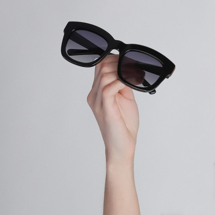 Pilgrim Sonnenbrille : Dael : Schwarz Bis zu 55% Rabatt