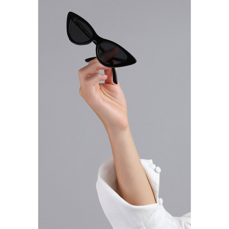 Pilgrim JOSELINE Cat-Eye-Sonnenbrille schwarz Neueste Mode