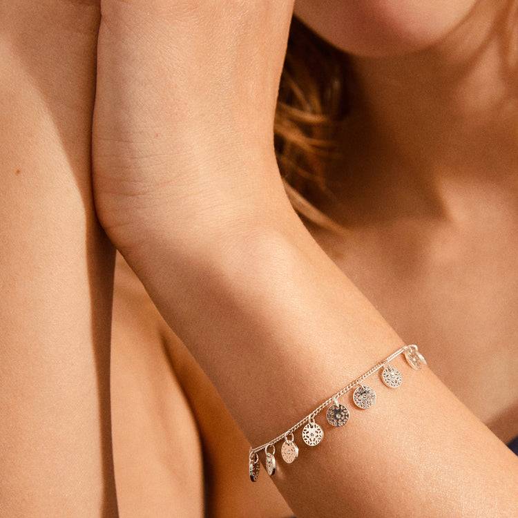 Pilgrim CAROL Armband m. kleinen filigranen coins versilbert VIP-Rabatte
