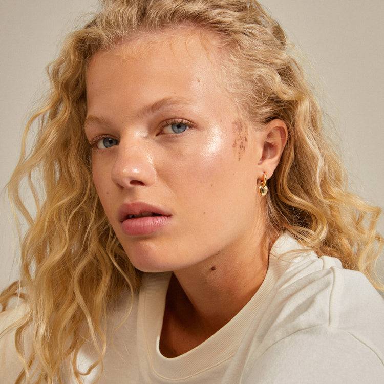 Pilgrim SOPHIA recycelte Herz-Hoops vergoldet Top Angebot