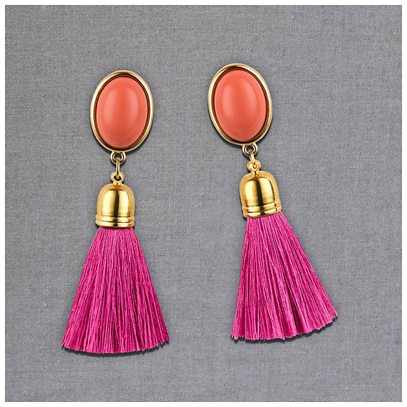 SchwesterSchwester Quasten Ohrringe als Ohrstecker in Korallenrot mit pinkfarbener Quaste von AmuseToi Zeitbegrenzte Promotion