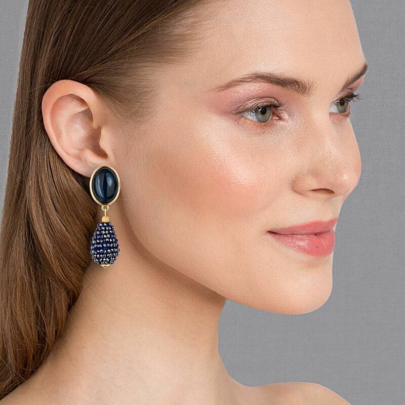 SchwesterSchwester Dunkelblau schimmernde Ohrstecker mit glitzerndem Tropfen von AmuseToi Fabrikladen