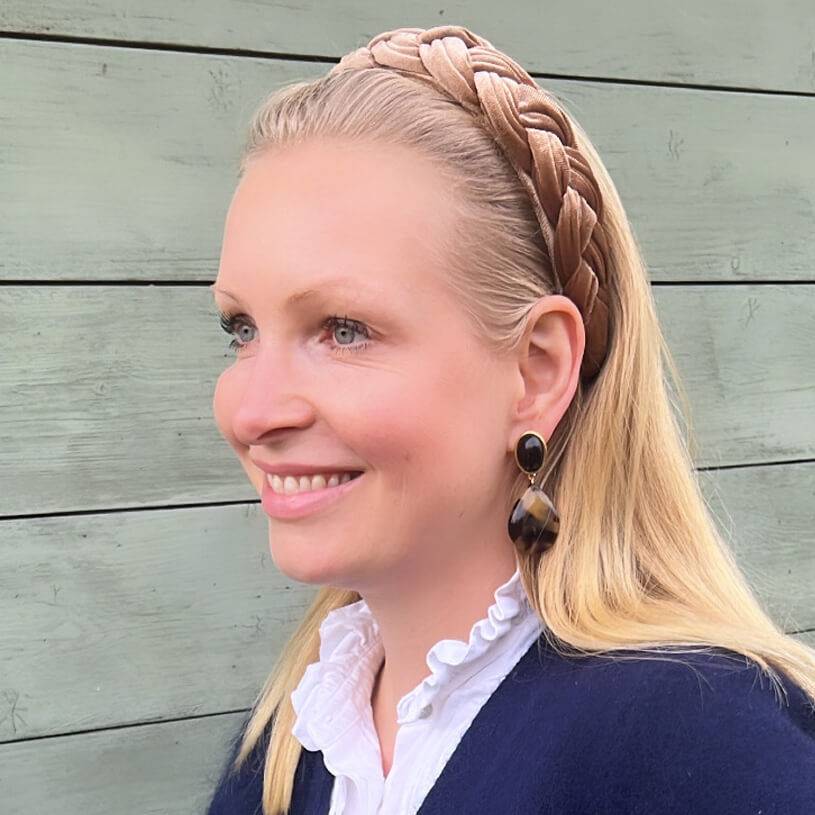 SchwesterSchwester Schwarze Ohrstecker mit Tropfen in Schildpatt-Optik von AmuseToi Jubiläumsangebot