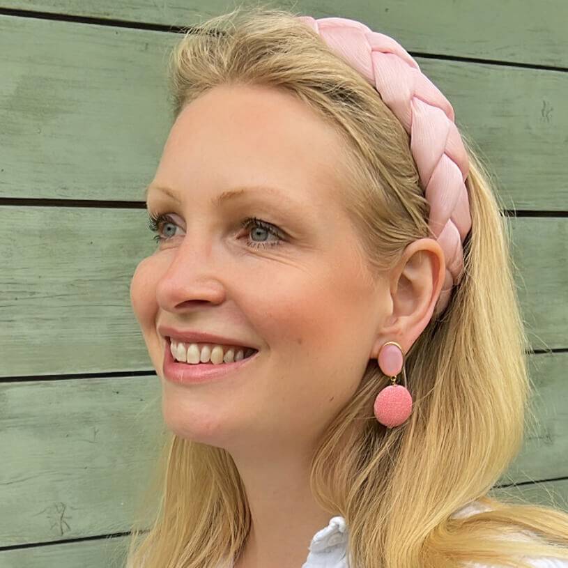 SchwesterSchwester Rosafarbene Ohrstecker mit pinkem Anhänger in Rochenhautoptik Limitierter Zeitrabatt