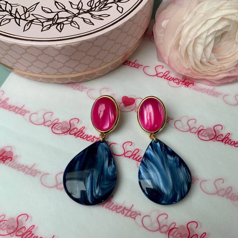 SchwesterSchwester Pinke Ohrstecker mit dunkelblauen Tropfen von AmuseToi Osterangebot