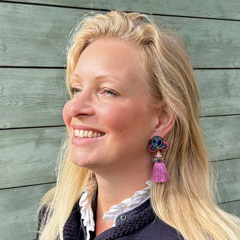 SchwesterSchwester Vorbestellbar - Auffällige Soutache-Ohrstecker in Blau und Rosa mit Quaste Osterangebot