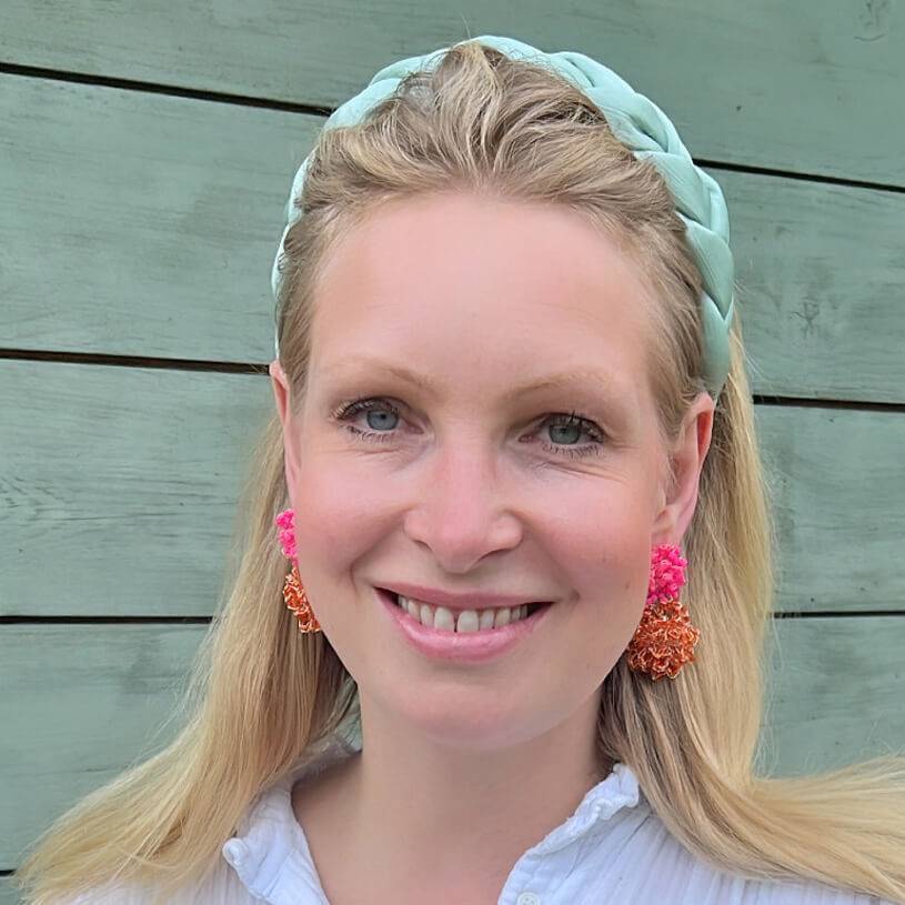 SchwesterSchwester Bunte Perlen-Ohrringe aus zwei Blüten in leuchtendem Pink und Orange Outlet