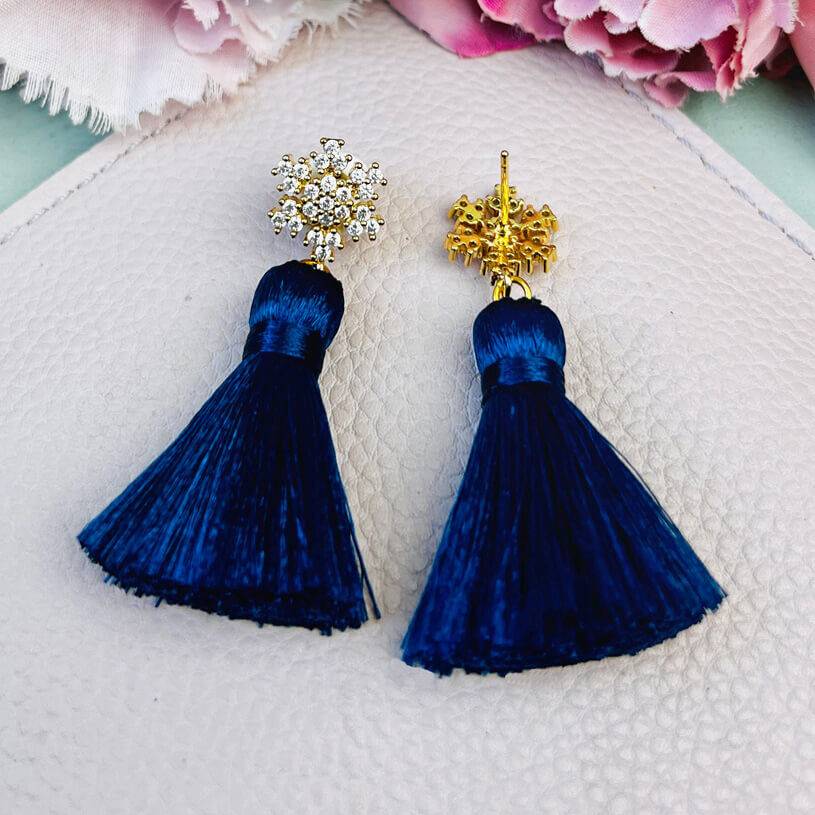 SchwesterSchwester Funkelnder Schneeflocken-Ohrstecker mit Steinen und dunkelblauer Quaste Online Outlet