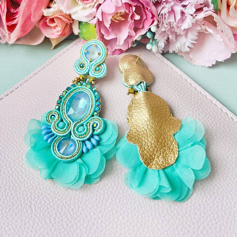 SchwesterSchwester Außergewöhnliche Soutache-Ohrringe in Türkis Nur noch ein Tag übrig
